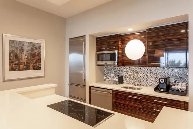 Luxury Condo on the Beach - Mutfak