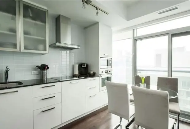 Luxury Condos at York Street