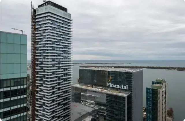Luxury Condos at York Street