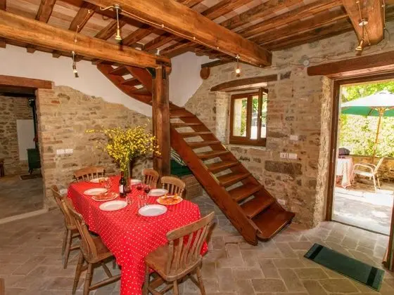 Luxury Cottage in Lisciano Niccone Umbria With Swimming Pool - Yerinde Yemek