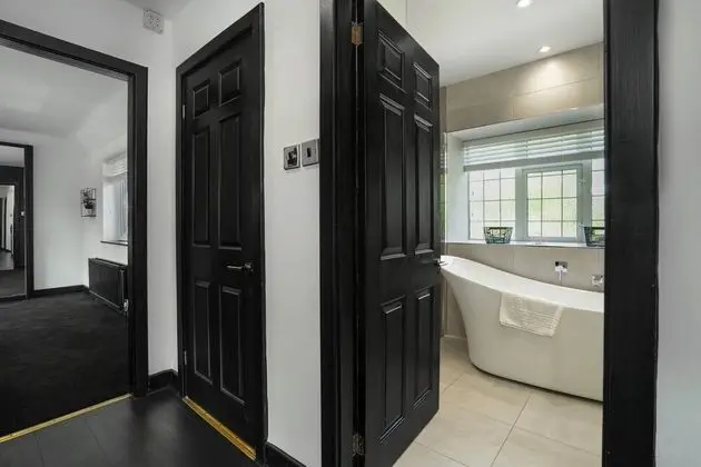 Luxury Designer Mansion in West Midlands Countryside - İç Mekan