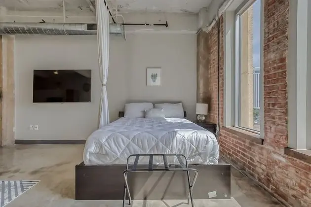 Luxury Downtown Dallas Stay by Amyfinehouse - Oda