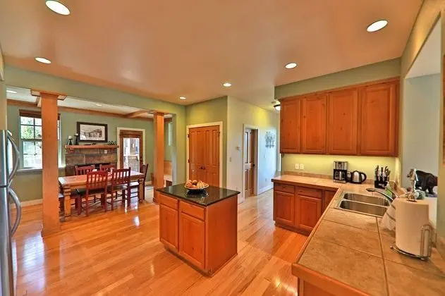 Luxury in Downtown Winter Park - Mutfak