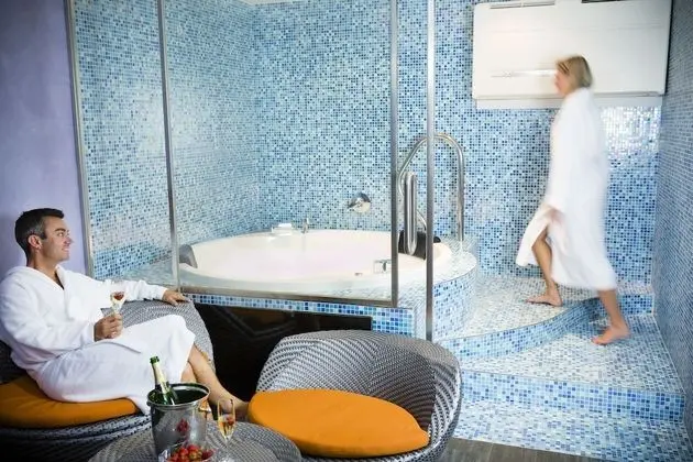 Luxury Family Hotel Royal Palace - Havuz