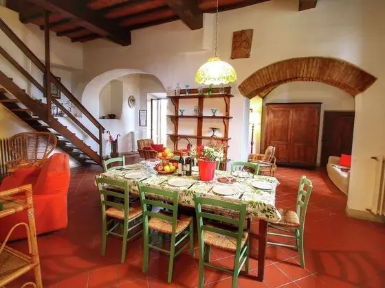 Luxury Farmhouse in Rufina With Shared Swimming Pool in Rufina - Yerinde Yemek
