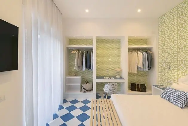 Luxury Four Bedroom Home - Oda