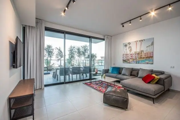 luxury garden apartment heated pool - Dış Mekan