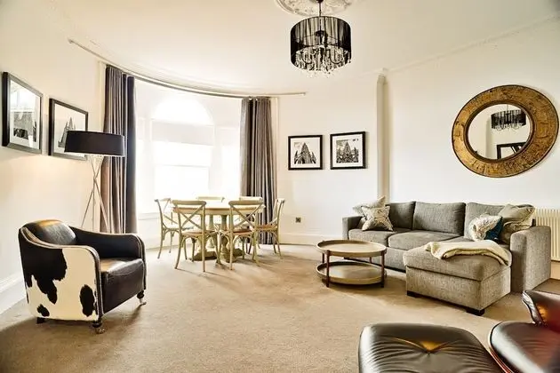 Luxury George Street Apartments: Forth Suite
