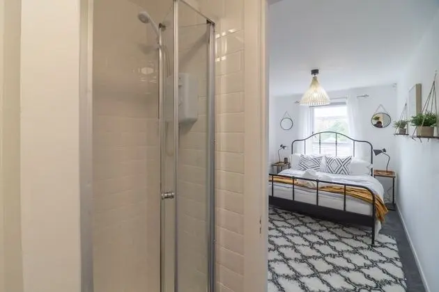 Luxury Glasgow Flat in the Heart of the Westend - Banyo Tipleri