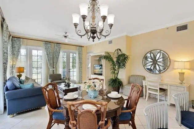 Luxury Golf Resort Located In Reunion Resort 3 Bedroom Condo by Redawning - Yerinde Yemek