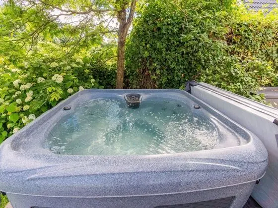 Luxury Holiday Home in Harderwijk With a Jacuzzi - Spa