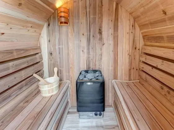 Luxury Holiday Home With Sauna and Jacuzzi in Heers - Spa