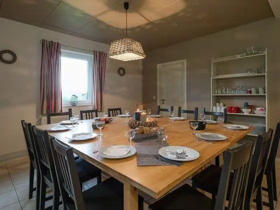 Luxury Holiday Home in Thirimont Liege With Private Garden - Yerinde Yemek