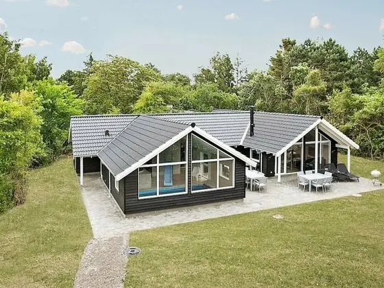 Luxury Holiday Home in Tisvildeleje With Swimming Pool