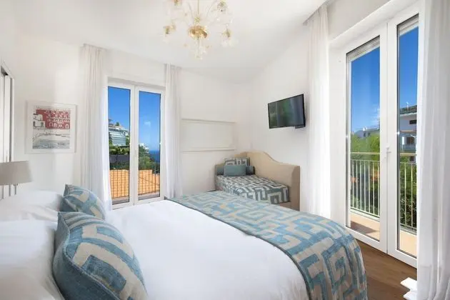 Luxury home with sea-view - Öne Çıkan Resim