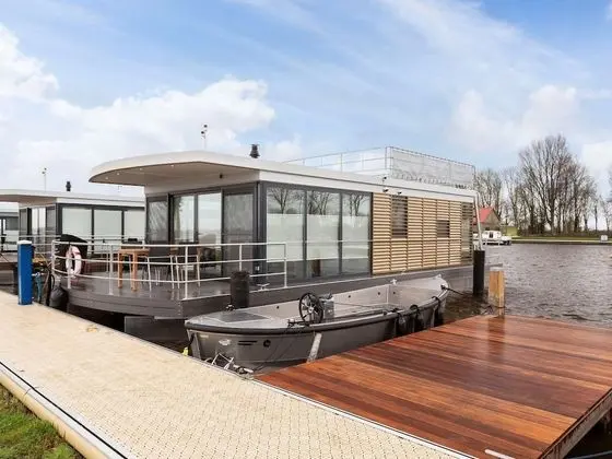 Luxury Houseboat With Roof Terrace and Stunning Views Over the Sneekermeer