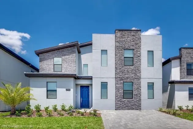 Luxury Lake View 8 BR Villa With Games Room 2965fs