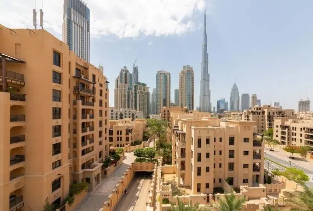 Luxury Living Next to Dubai Mall Burj Khalifa