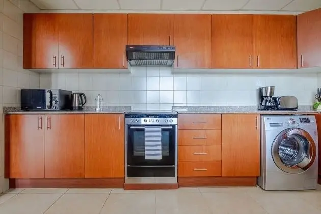 Luxury Living in This Stylish 2BR in Dubai Marina - İç Mekan