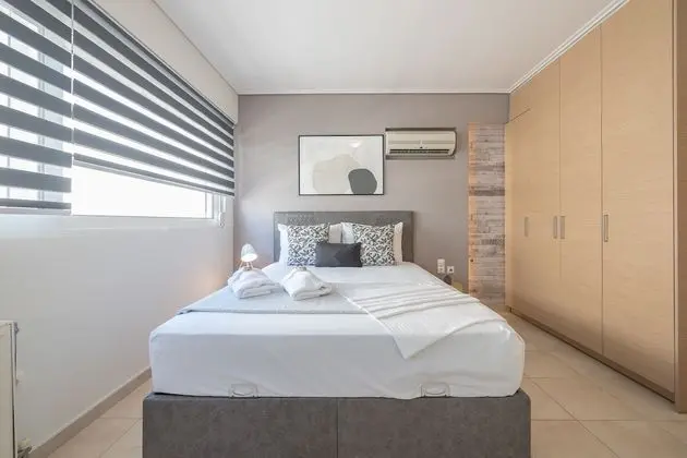 Luxury Loft with a Balcony by CloudKeys - Öne Çıkan Resim