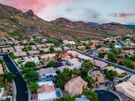 Luxury Lookout Canyon 5 Bdrm Stunner W/htd Pool!
