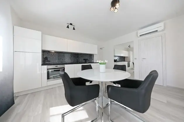 Luxury Majpruz Suites - Mutfak