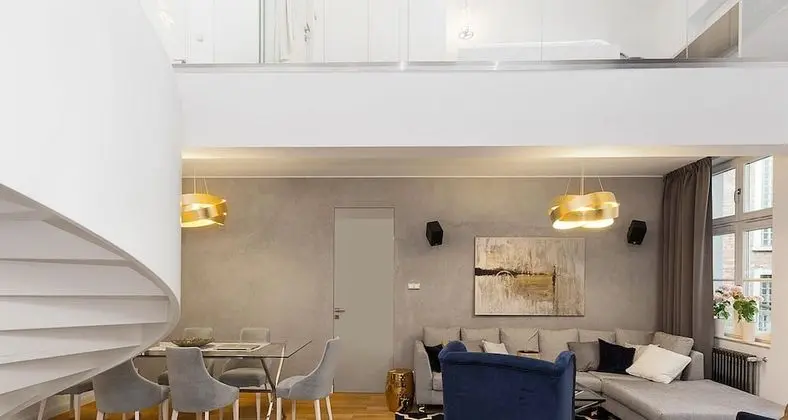 Luxury Mint Apartments Main Square