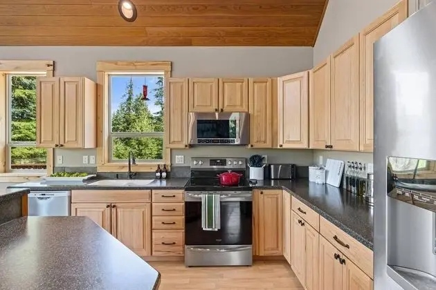 Luxury Mountain Cabin, Cle Elum, Washington State - Mutfak