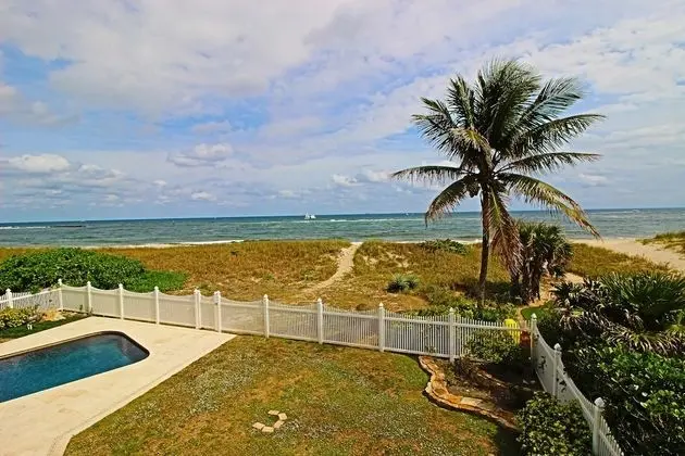 Luxury Oceanfront Estate - Havuz