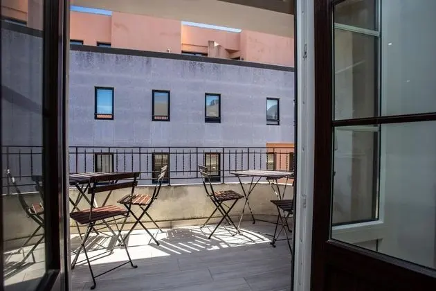 Luxury Picadeiro Apartment III by Rent4all - Oda