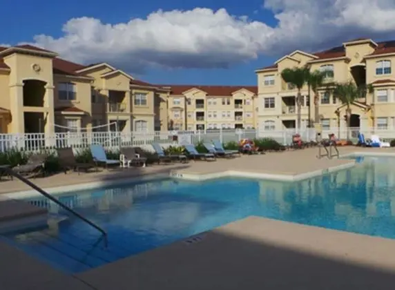 Luxury Poolview Penthouse - Havuz