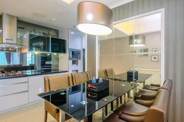 Luxury and Premium 2BR Apartment at Casa Grande Residence - Mutfak