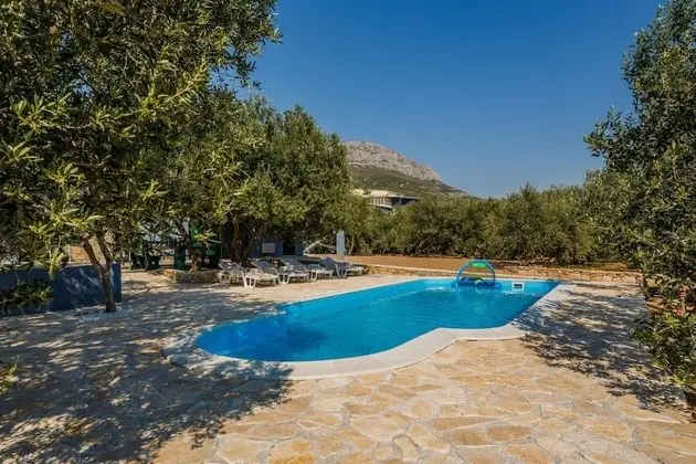 Luxury Private Villa Complex With Pool and Jacuzzi - Öne Çıkan Resim