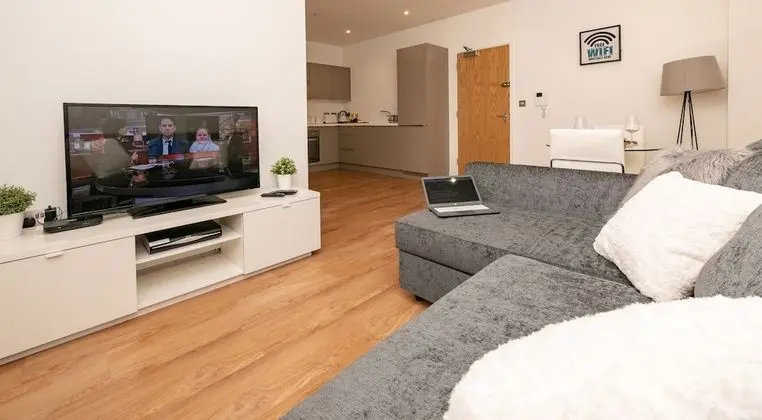 Luxury Reading Apartment - Öne Çıkan Resim