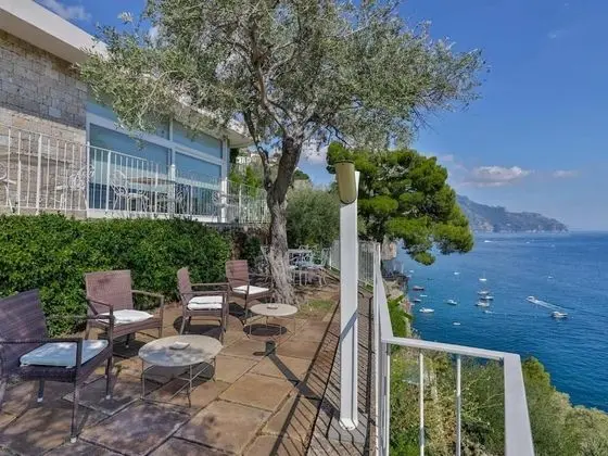 Luxury Room With sea View in Amalfi ID 3929