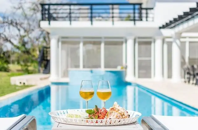Luxury Villas in Cocotal for Large Group - Öne Çıkan Resim