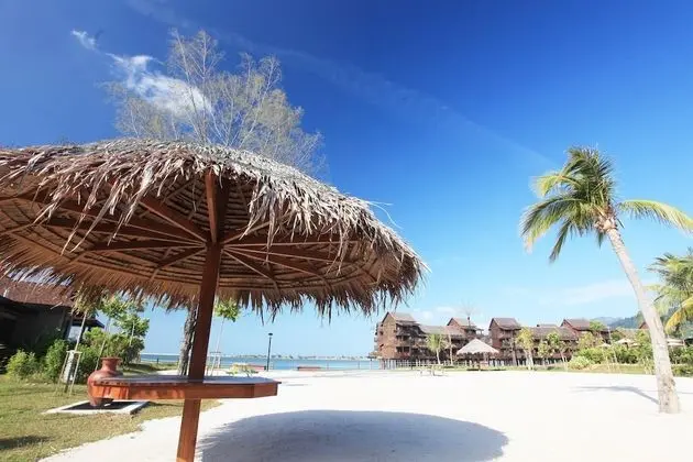 Luxury Villas at Ombak Villa Langkawi - Plaj