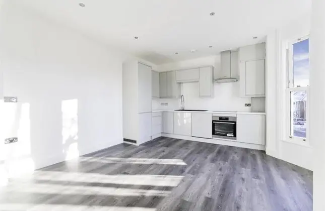 Luxury Self-contained 2-bedroom Duplex Apartment - Mutfak