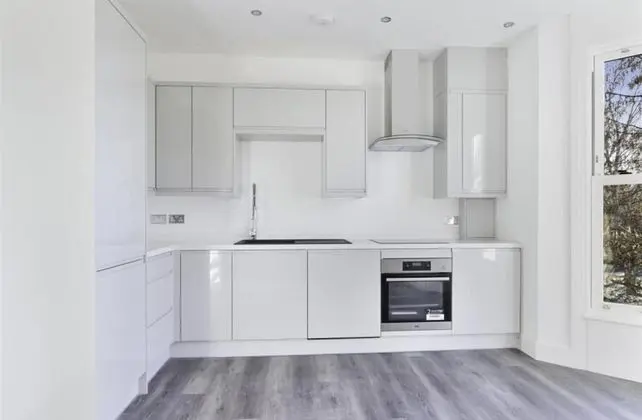 Luxury Self-contained 2-bedroom Duplex Apartment - Mutfak