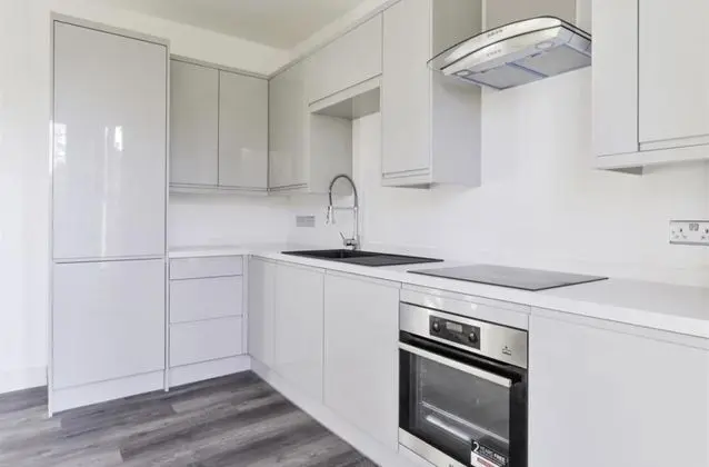 Luxury Self-contained 2-bedroom Duplex Apartment - Mutfak