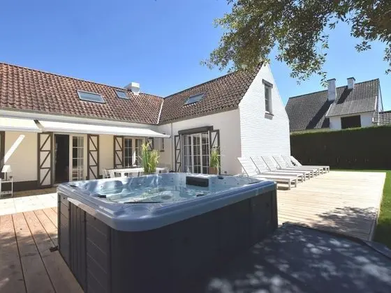 Luxury Villa in Sint-Idesbald with Hot Tub - Öne Çıkan Resim