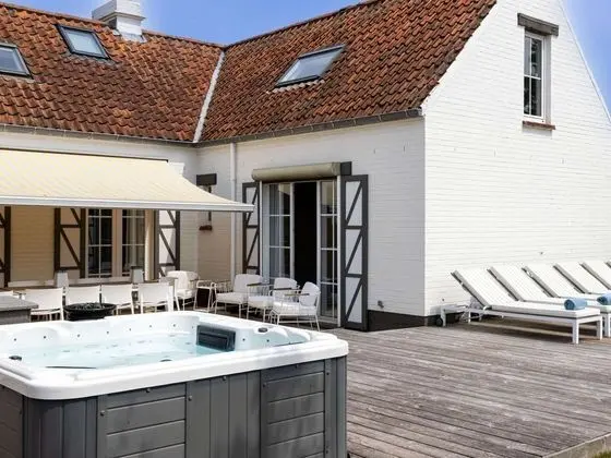 Luxury Villa in Sint-Idesbald with Hot Tub - Spa