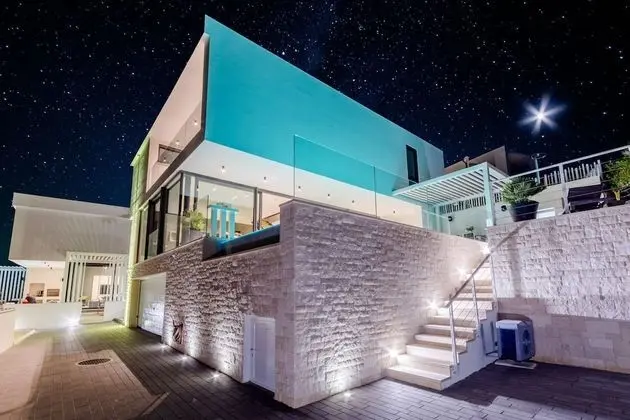 Luxury Villa Soleil with Swimming Pool