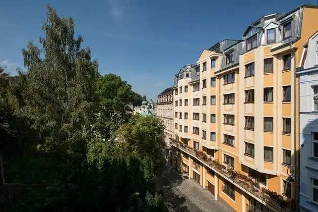 Luxury Spa & Wellness Hotel Prezident - Dış Mekan
