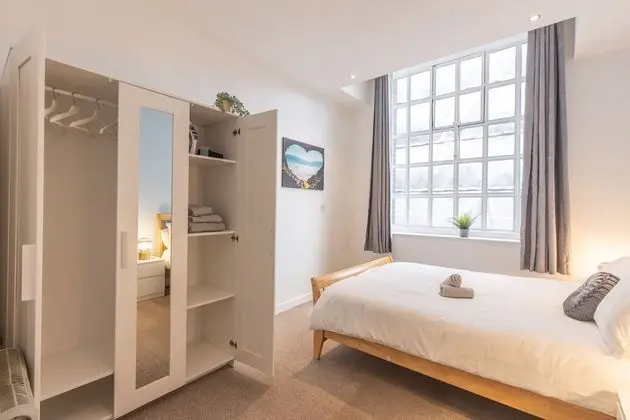 Luxury, Spacious Apartment In City Centre - Oda