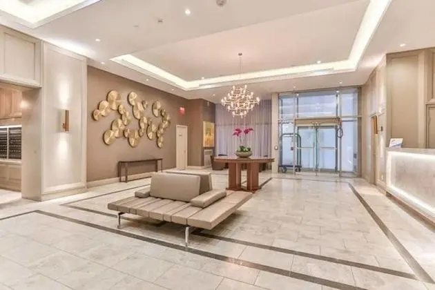Luxury Stay at the Finest Downtown Neighborhood