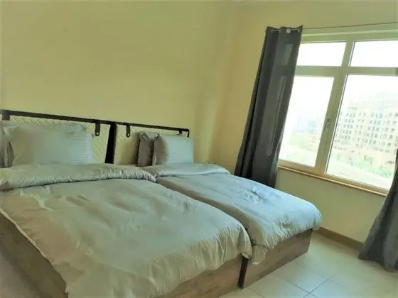 Luxury Stay at the Palm Shoreline Dubai - Oda
