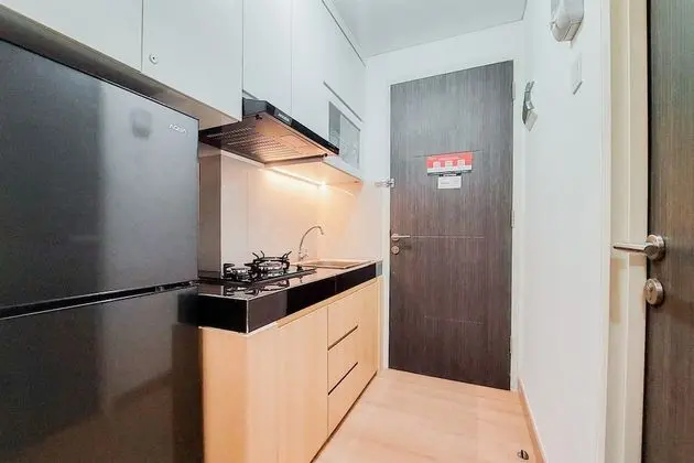 Luxury Studio At Serpong Garden Apartment - Mutfak