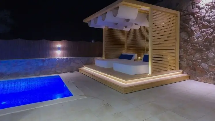 Luxury Suite By The Pool - Dış Mekan