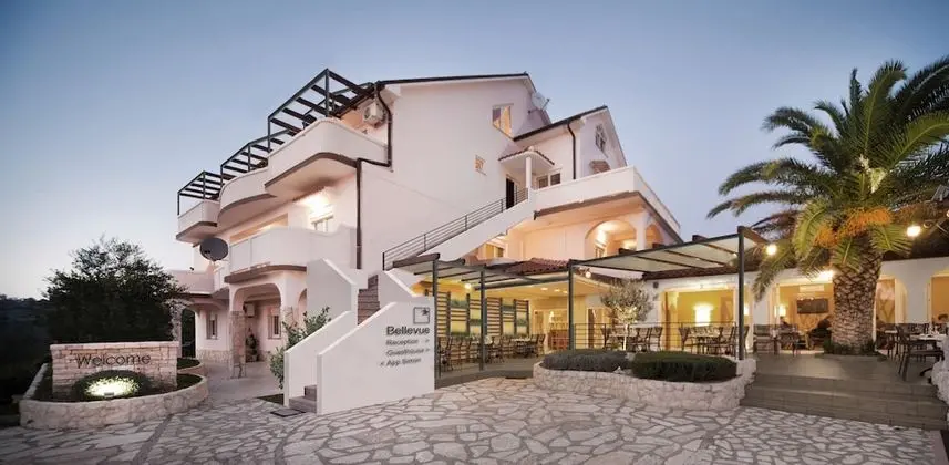 Luxury Suites Bellevue